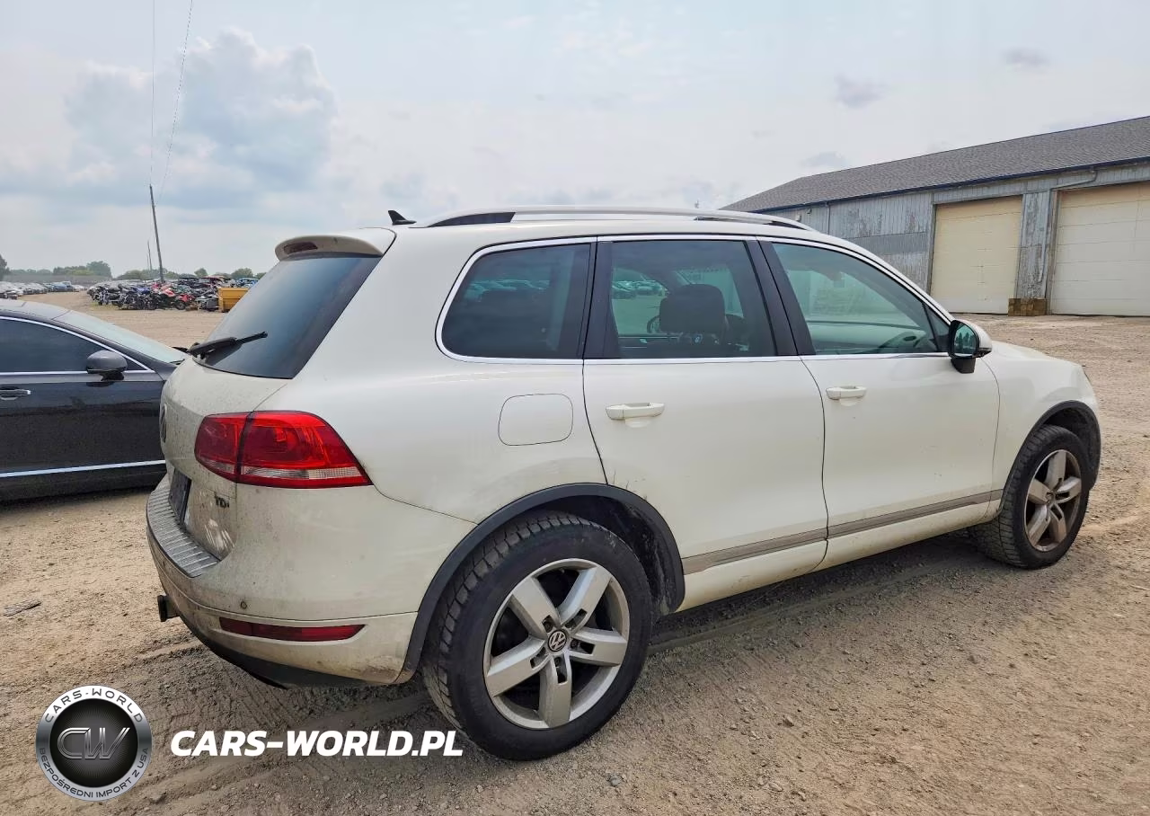 2012 Volkswagen Touareg V6 Tdi VIN:WVGFK9BPXCD003516 - 3