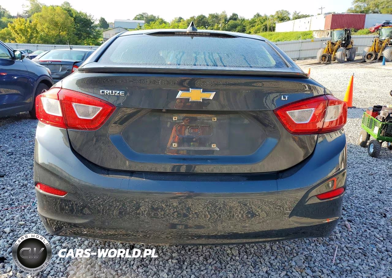2018 Chevrolet Cruze Lt VIN:1G1BE5SM3J7228874 - 6