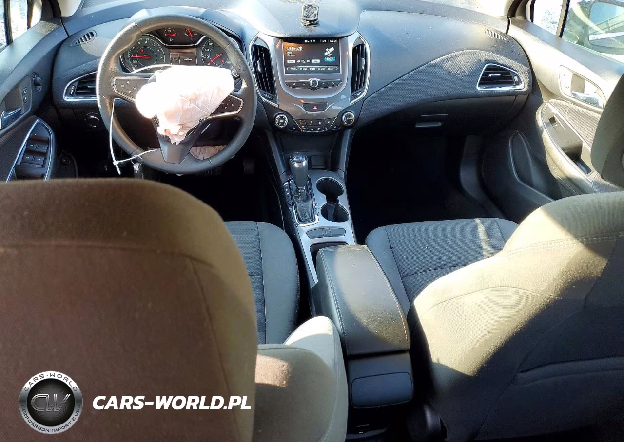 2018 Chevrolet Cruze Lt VIN:1G1BE5SM3J7228874 - 8