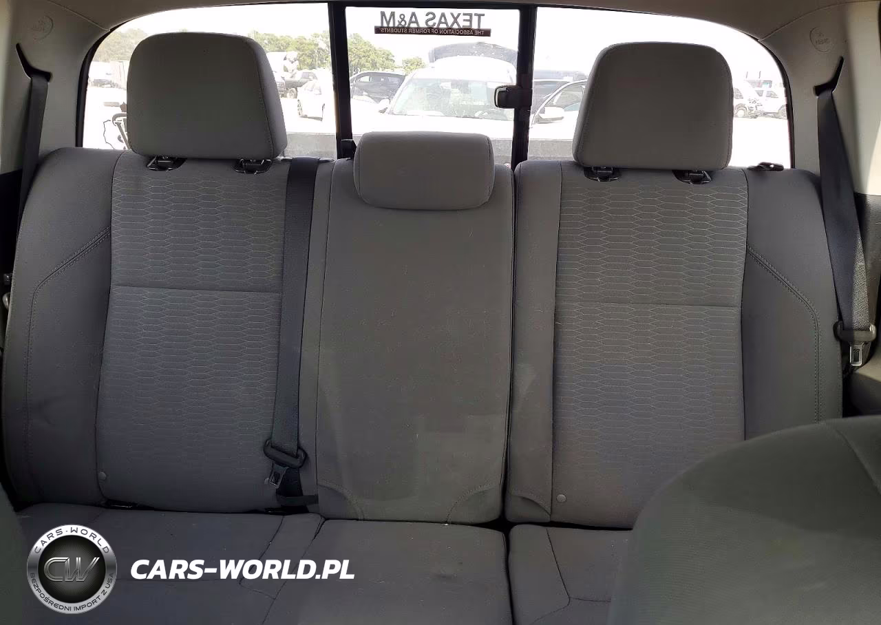 2019 Toyota Tacoma Sr VIN:5TFAX5GN0KX162896 - 10
