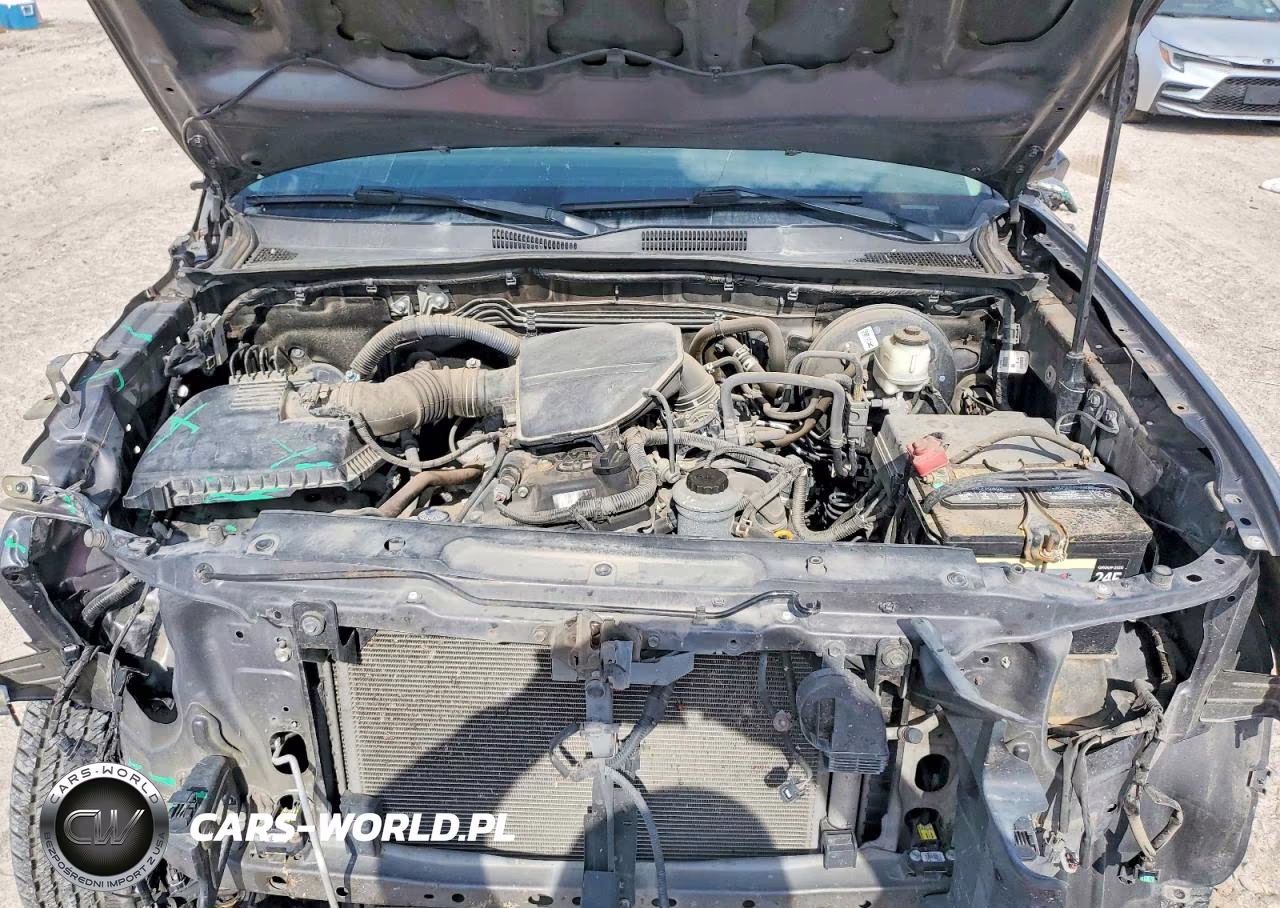 2019 Toyota Tacoma Sr VIN:5TFAX5GN0KX162896 - 12