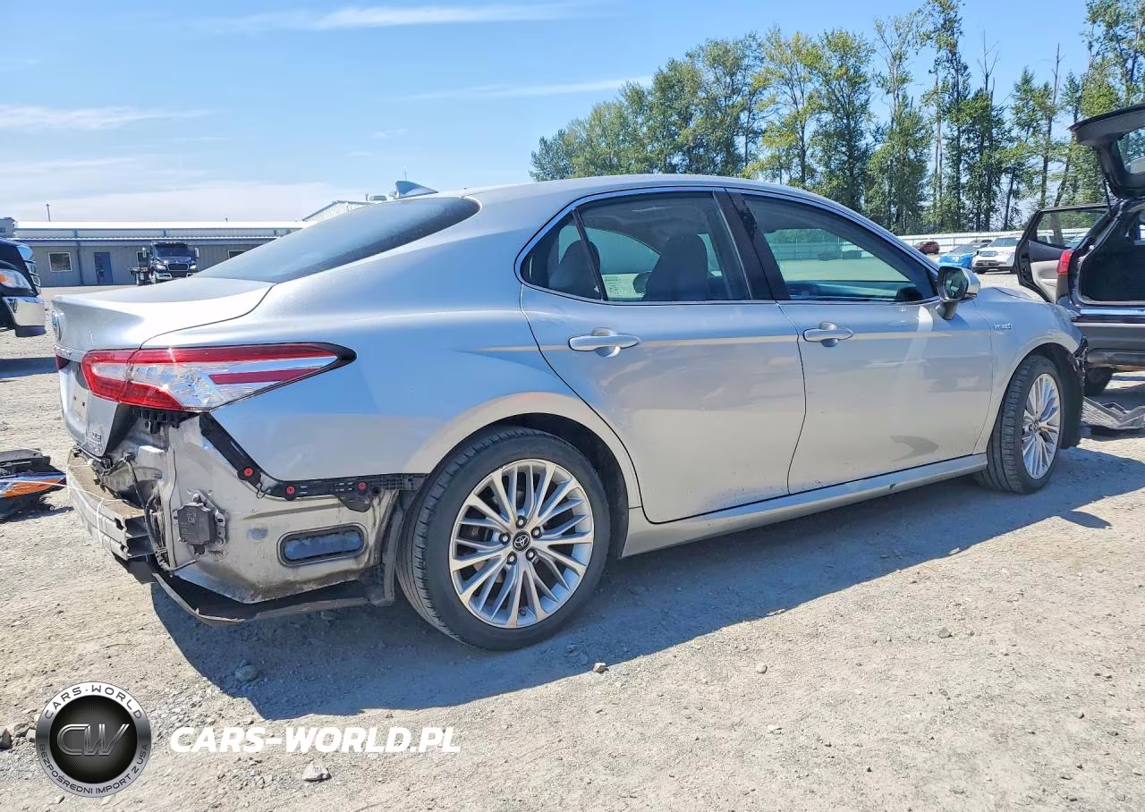 2018 Toyota Camry Hybrid Xle VIN:4T1B21HK8JU502856 - 3