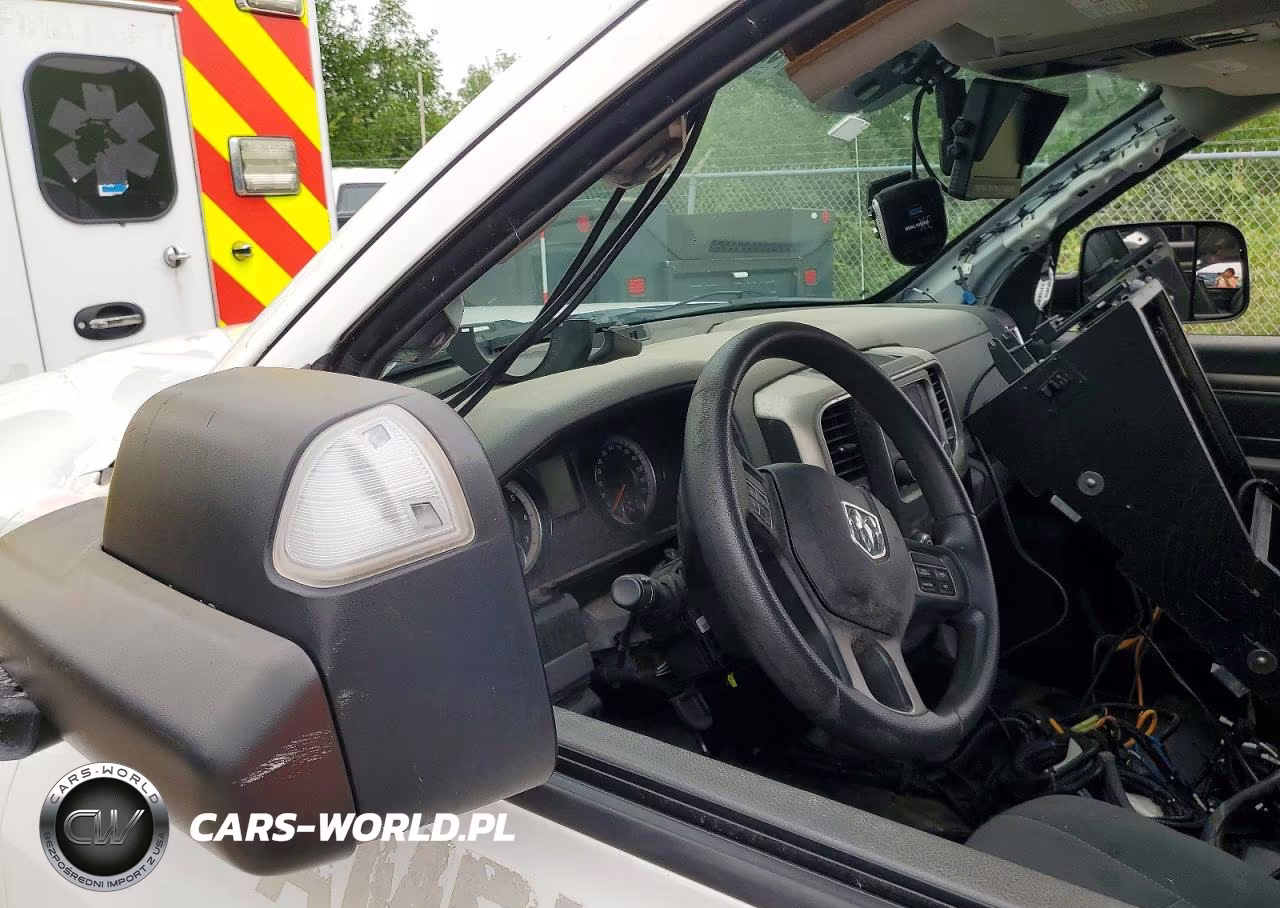 2018 Ram 3500 Sd Ambulance VIN:3C7WRSBJ5JG231283 - 9