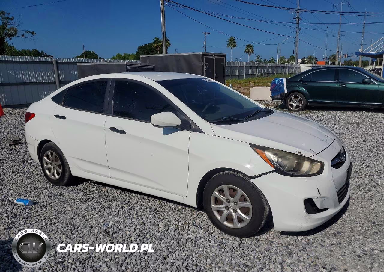 2012 Hyundai Accent Gls VIN:KMHCT4AE5CU070141 - 4