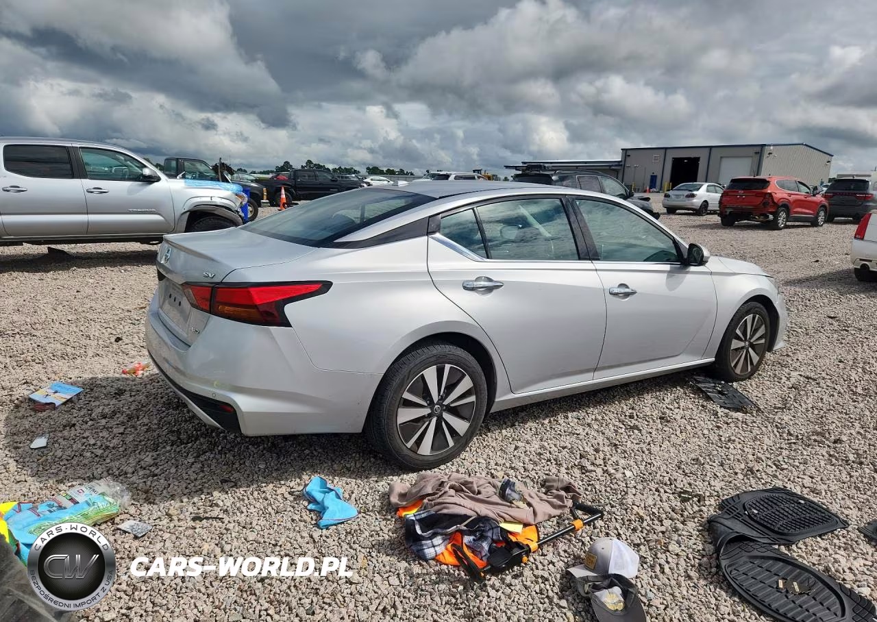 2020 Nissan Altima Sv VIN:1N4BL4DW7LC195786 - 3