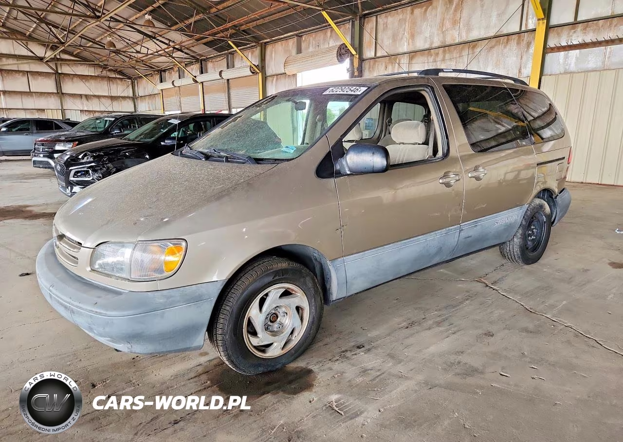 2000 Toyota Sienna Le