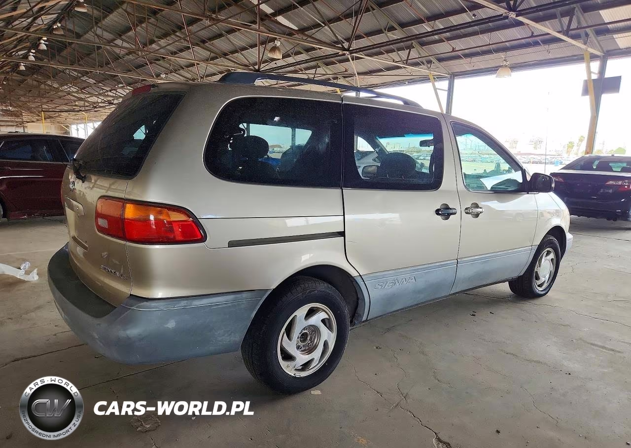 2000 Toyota Sienna Le VIN:4T3ZF13C5YU268342 - 3