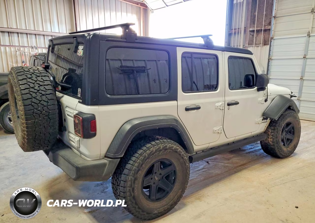 2021 Jeep Wrangler Unlimited Sport VIN:1C4HJXDN3MW770615 - 3