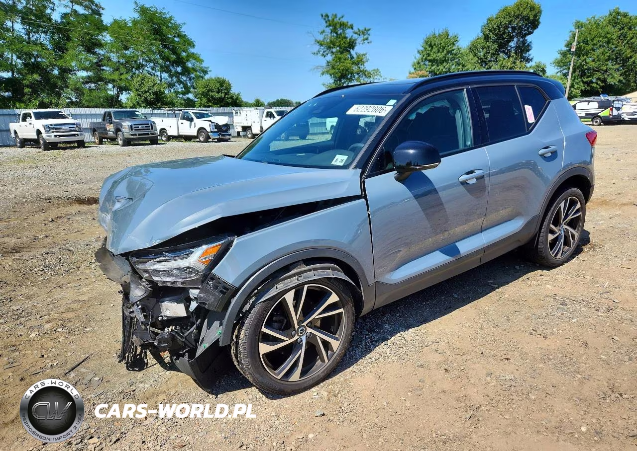 2021 Volvo Xc40 T5 R-Design