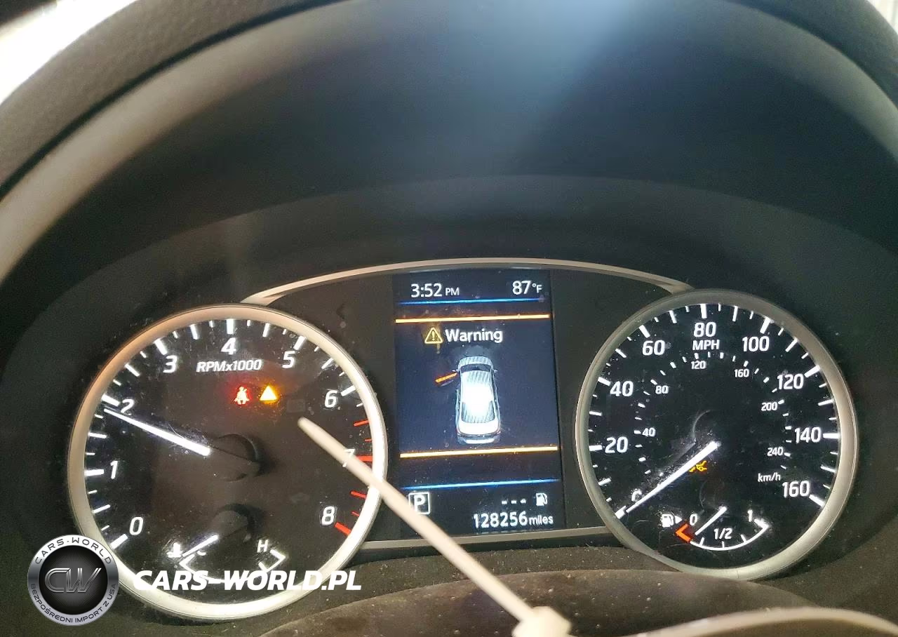 2019 Nissan Sentra Sr VIN:3N1AB7AP3KY396116 - 9