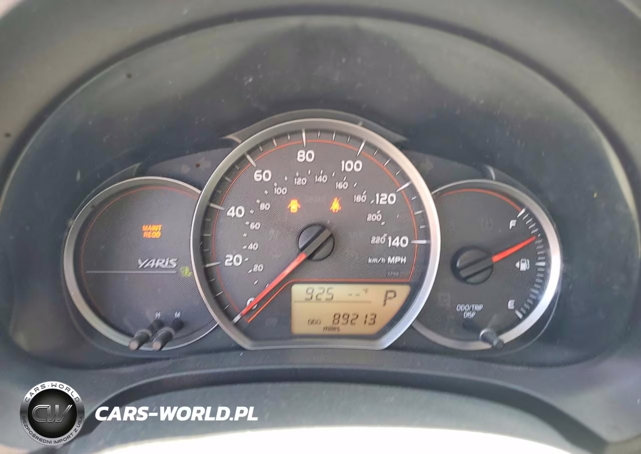 2014 Toyota Yaris 3-Door L VIN:JTDJTUD3XED589842 - 9