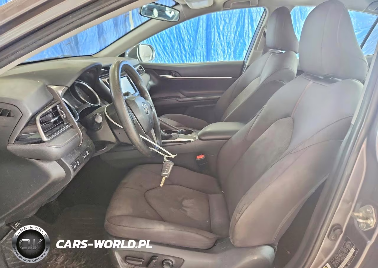 2020 Toyota Camry Le VIN:4T1C11AK6LU955961 - 7