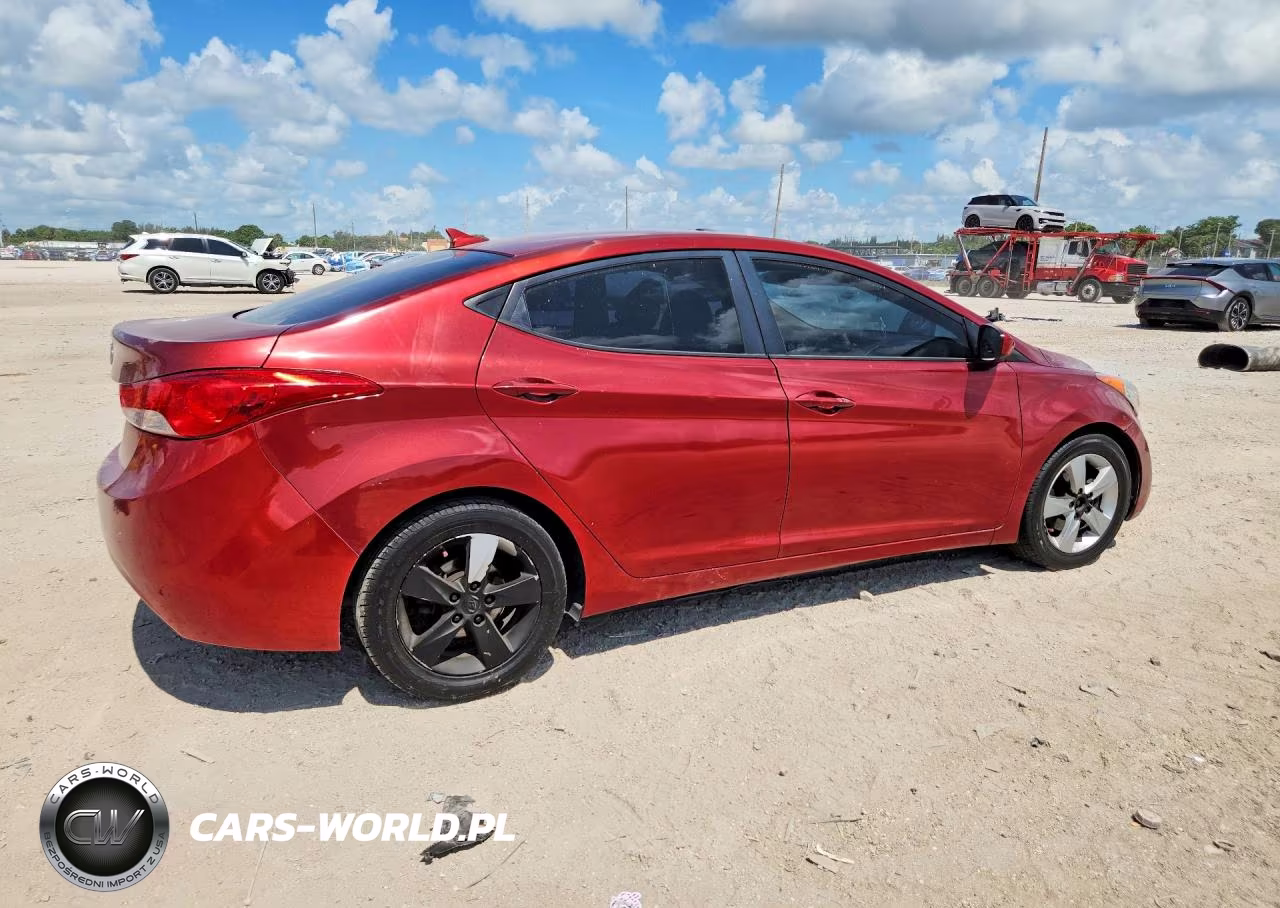 2013 Hyundai Elantra Gls VIN:5NPDH4AEXDH385930 - 3