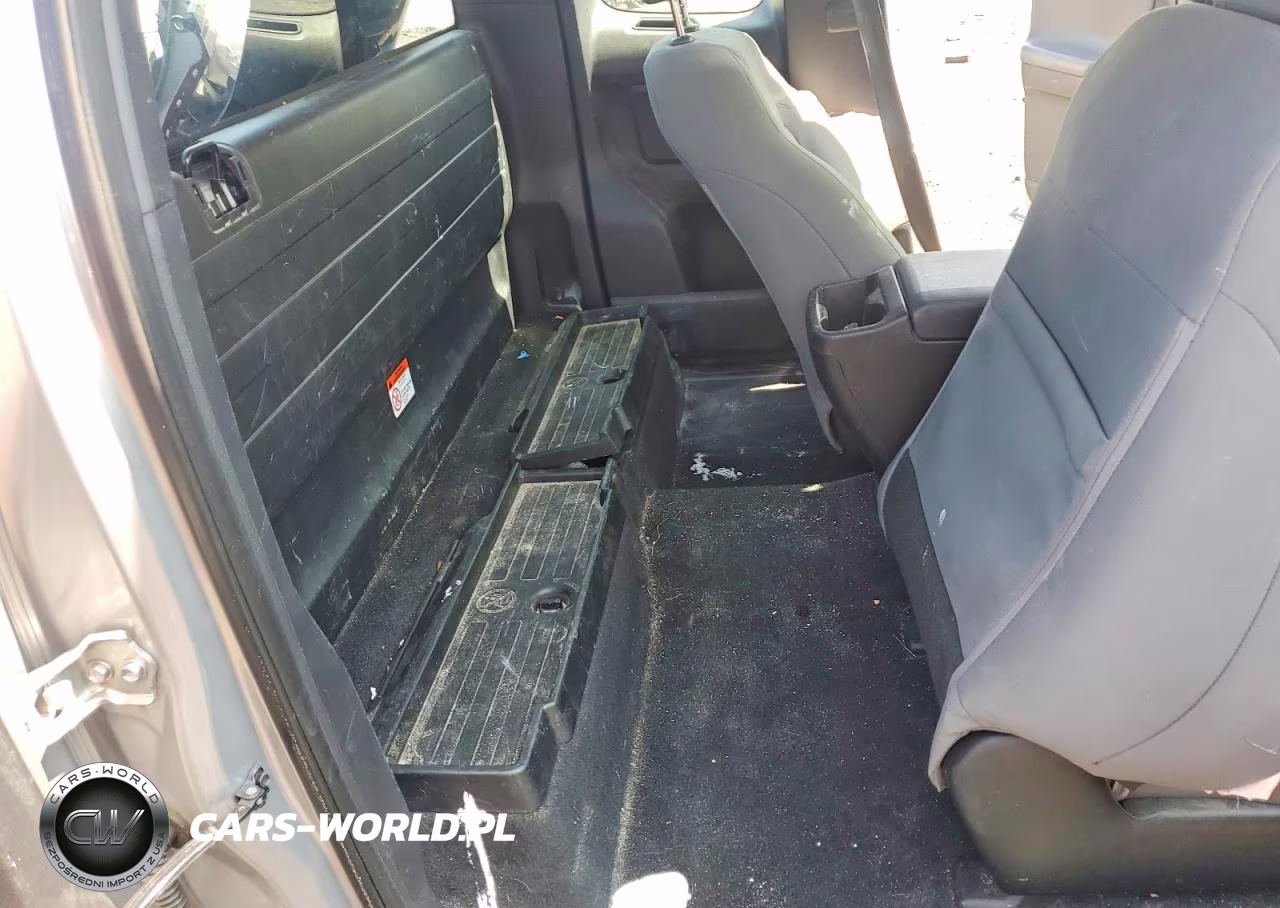 2016 Toyota Tacoma Sr VIN:5TFSX5ENXGX042005 - 10