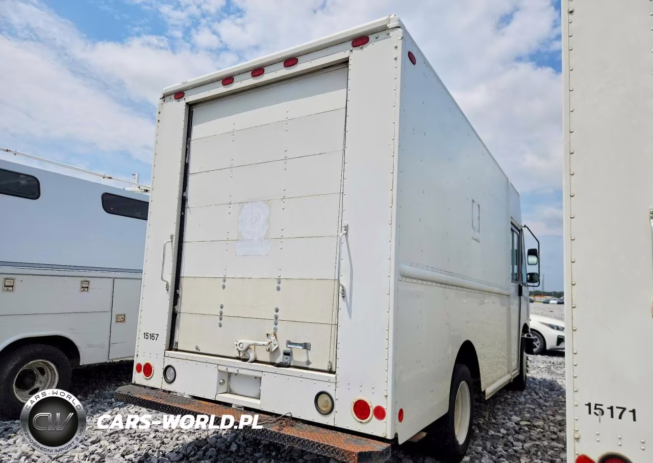 2011 Freightliner Chassis M Line Walk-In Van VIN:4UZAC1DVXBCBC2061 - 3