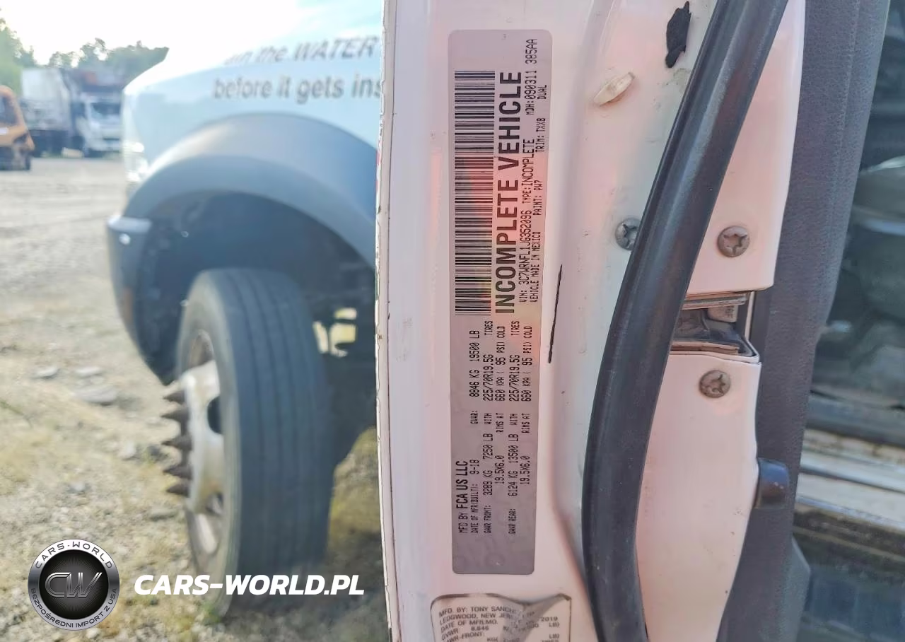 2018 Ram 5500 VIN:3C7WRNFL1JG352096 - 12