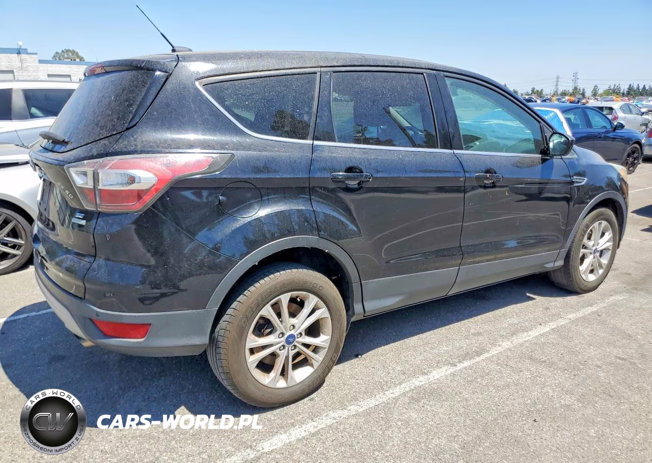 2017 Ford Escape Se VIN:1FMCU0GD4HUB09006 - 3