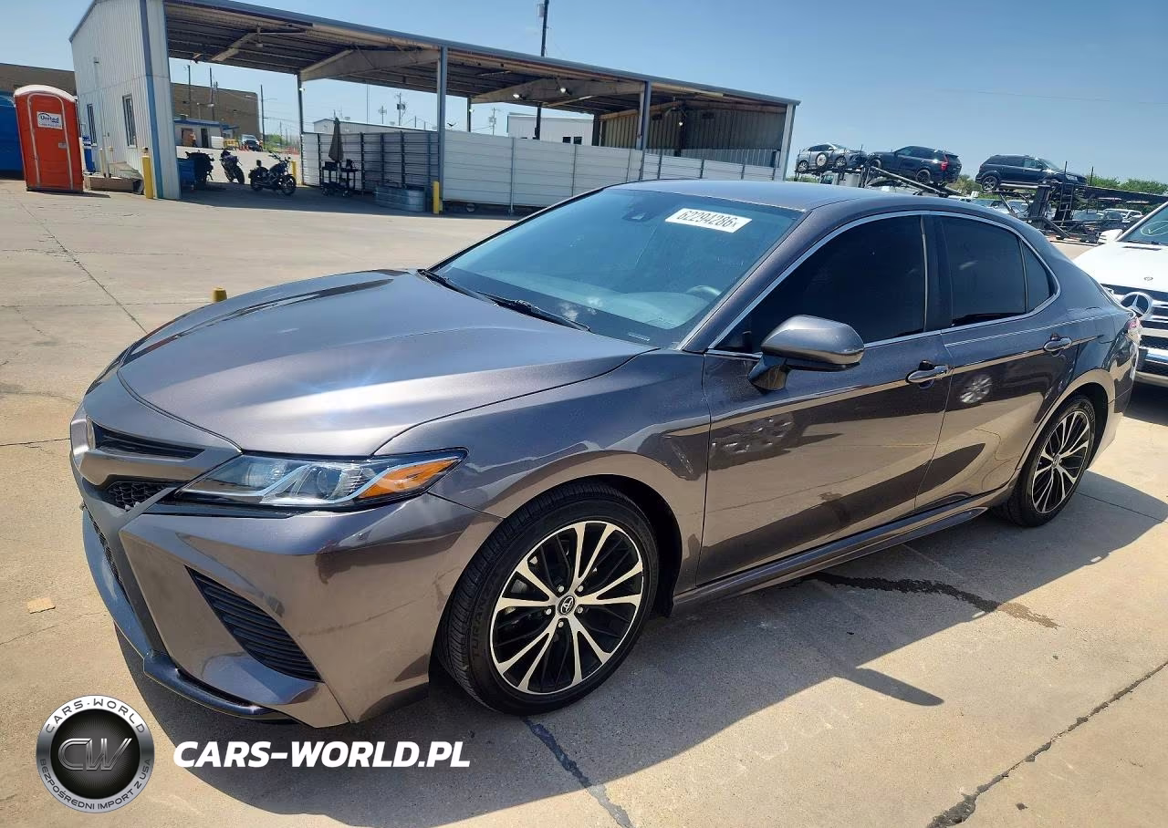 2020 Toyota Camry Se – zdjęcie 1 z 12