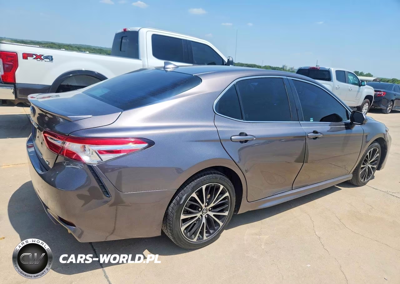 2020 Toyota Camry Se VIN:4T1G11AK5LU350332 - 3