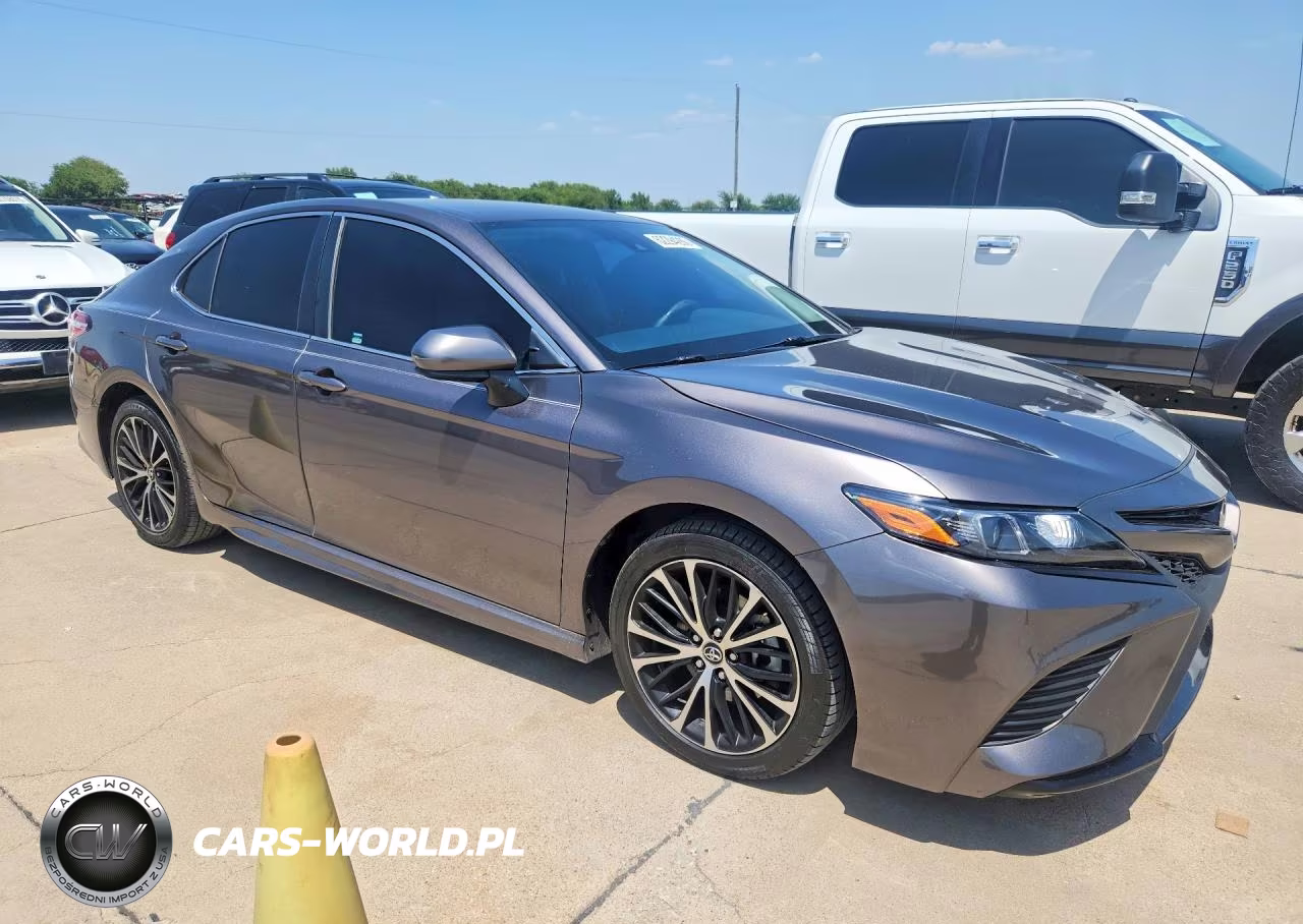 2020 Toyota Camry Se VIN:4T1G11AK5LU350332 - 4