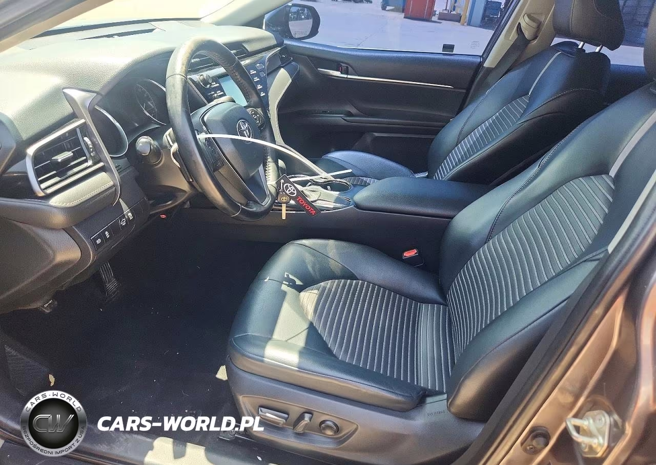 2020 Toyota Camry Se VIN:4T1G11AK5LU350332 - 7