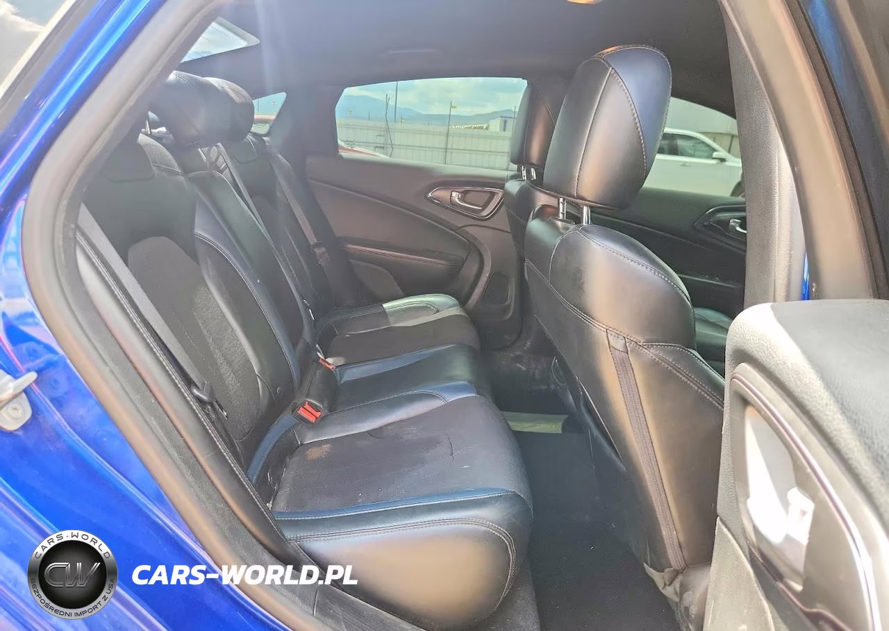 2015 Chrysler 200 S VIN:1C3CCCBB1FN712473 - 10