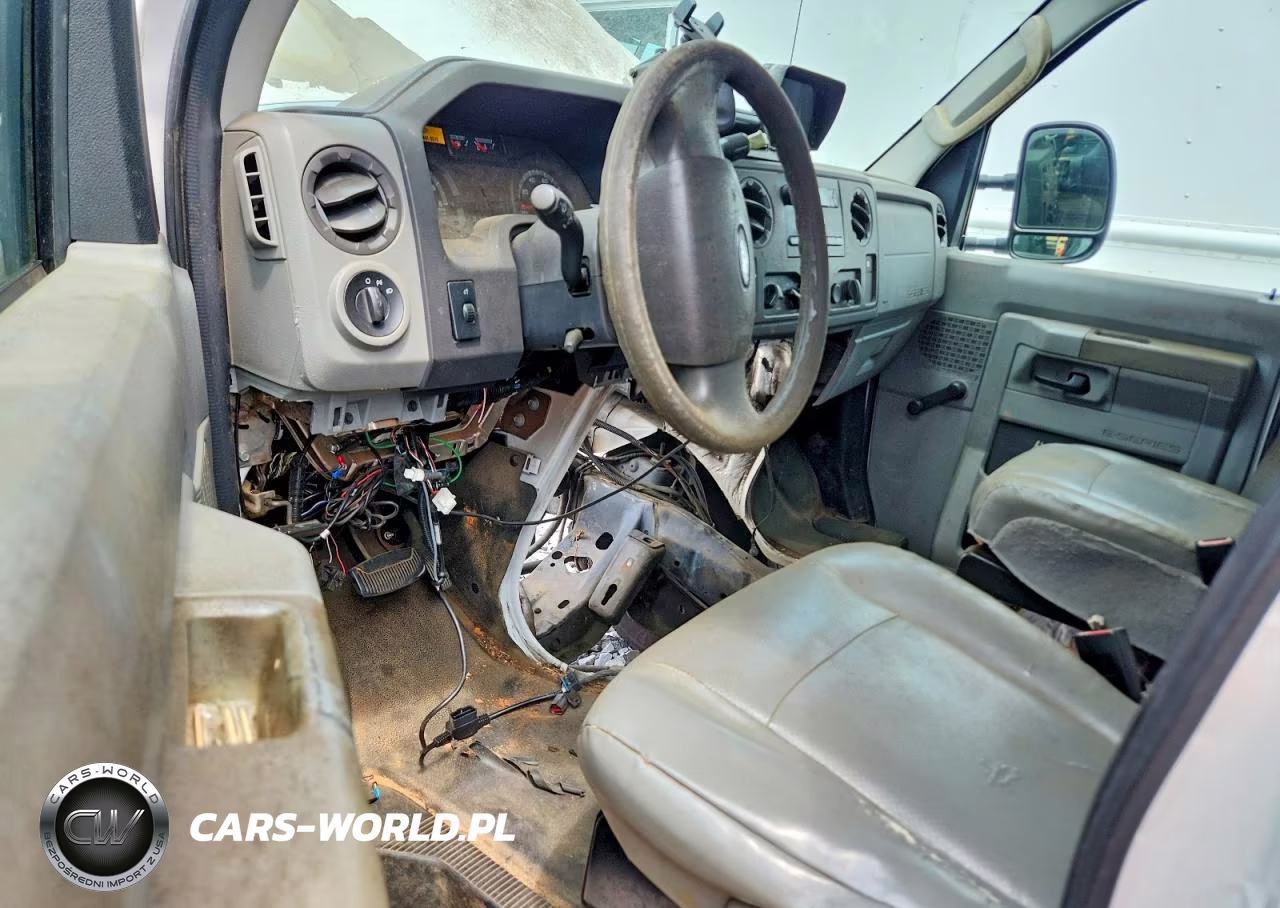 2012 Ford Econoline E350 Super Duty Cutaway Van VIN:1FDWE3FL5CDA12670 - 8