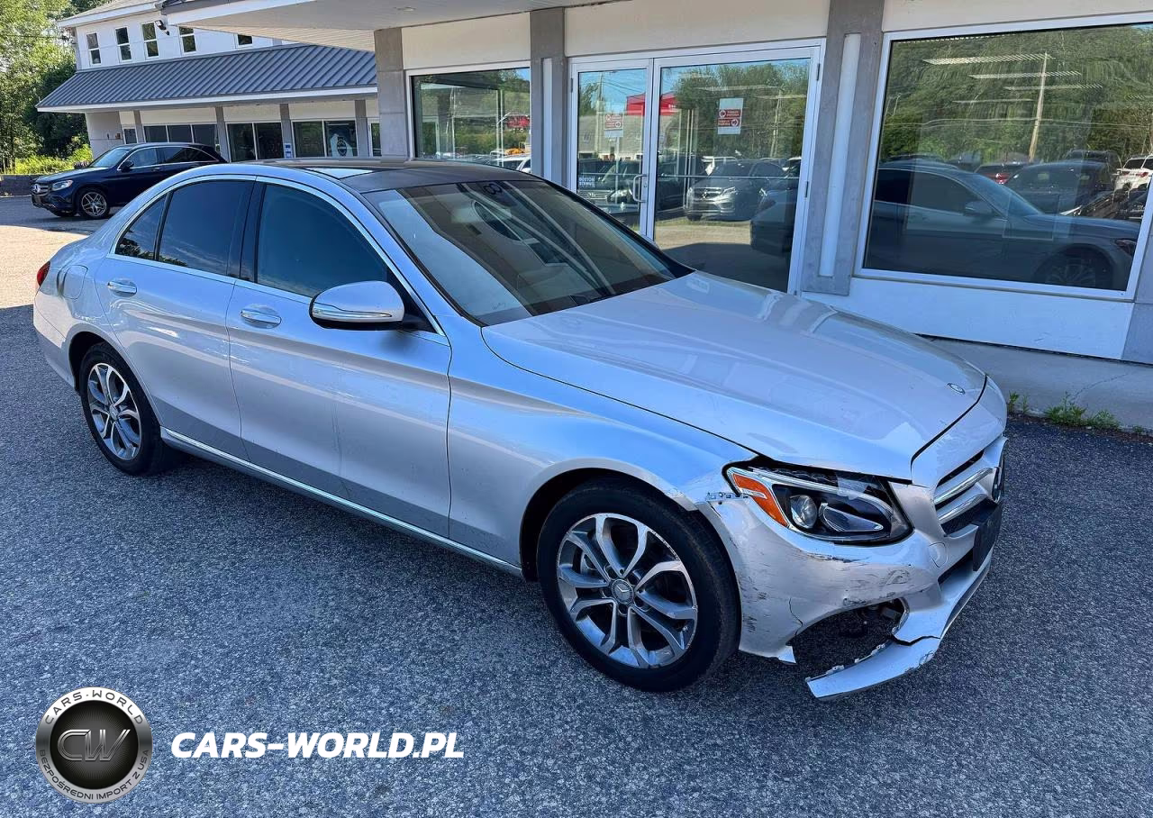 2015 Mercedes-Benz C 300 4Matic – zdjęcie 1 z 11
