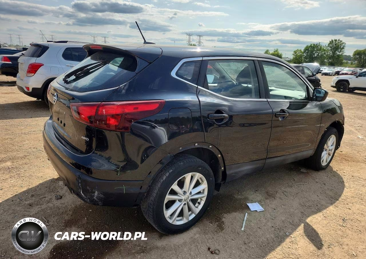 2017 Nissan Rogue Sport S VIN:JN1BJ1CR5HW113394 - 3