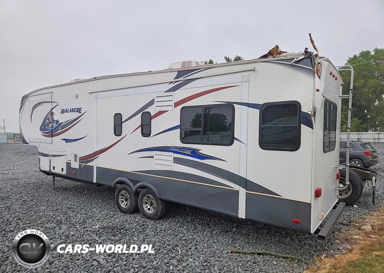 2013 Keystone Avalanche Camper VIN:4YDF34326DE760557 - 3