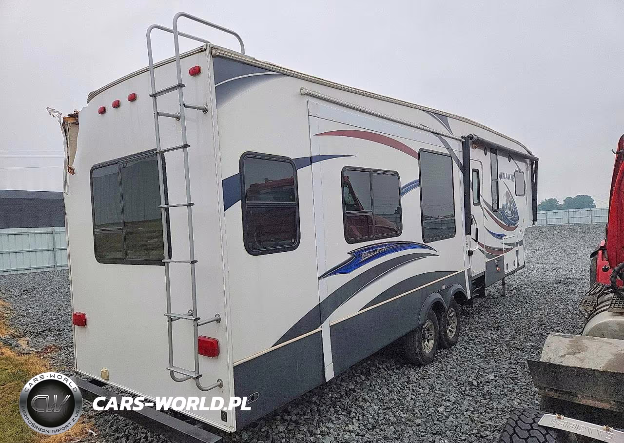 2013 Keystone Avalanche Camper VIN:4YDF34326DE760557 - 4
