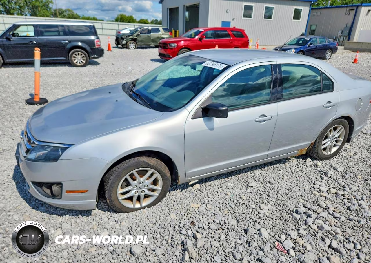2010 Ford Fusion S