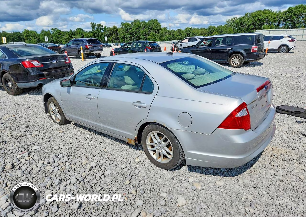2010 Ford Fusion S VIN:3FAHP0GA3AR208488 - 2