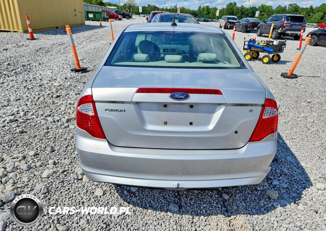 2010 Ford Fusion S VIN:3FAHP0GA3AR208488 - 6