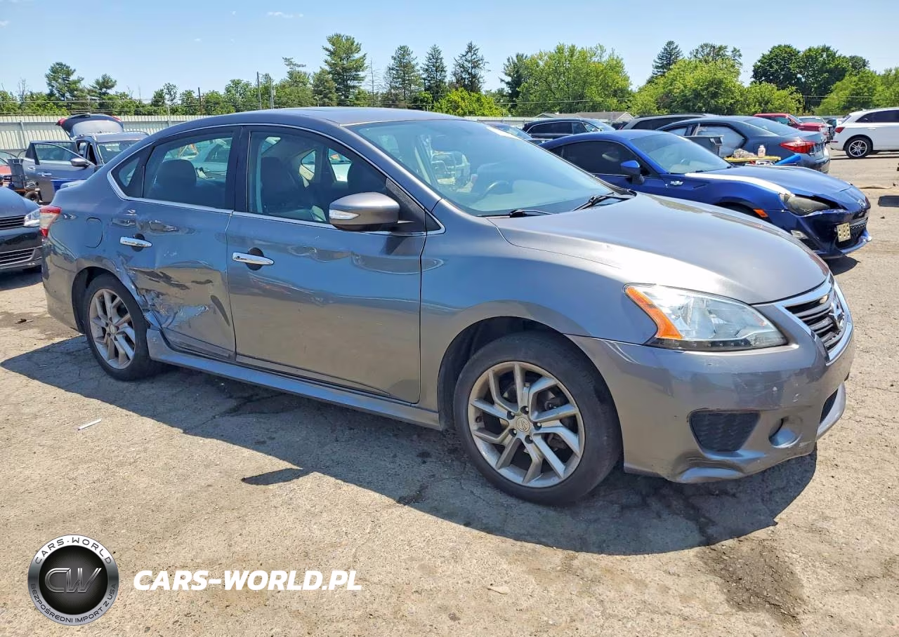 2015 Nissan Sentra Sr VIN:3N1AB7AP6FY338751 - 4