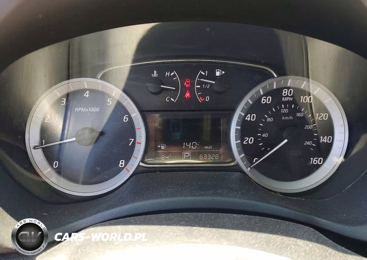 2015 Nissan Sentra Sr VIN:3N1AB7AP6FY338751 - 9