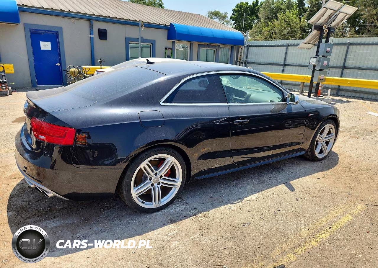 2013 Audi S5 Premium Plus VIN:WAUCGAFR8DA024225 - 3