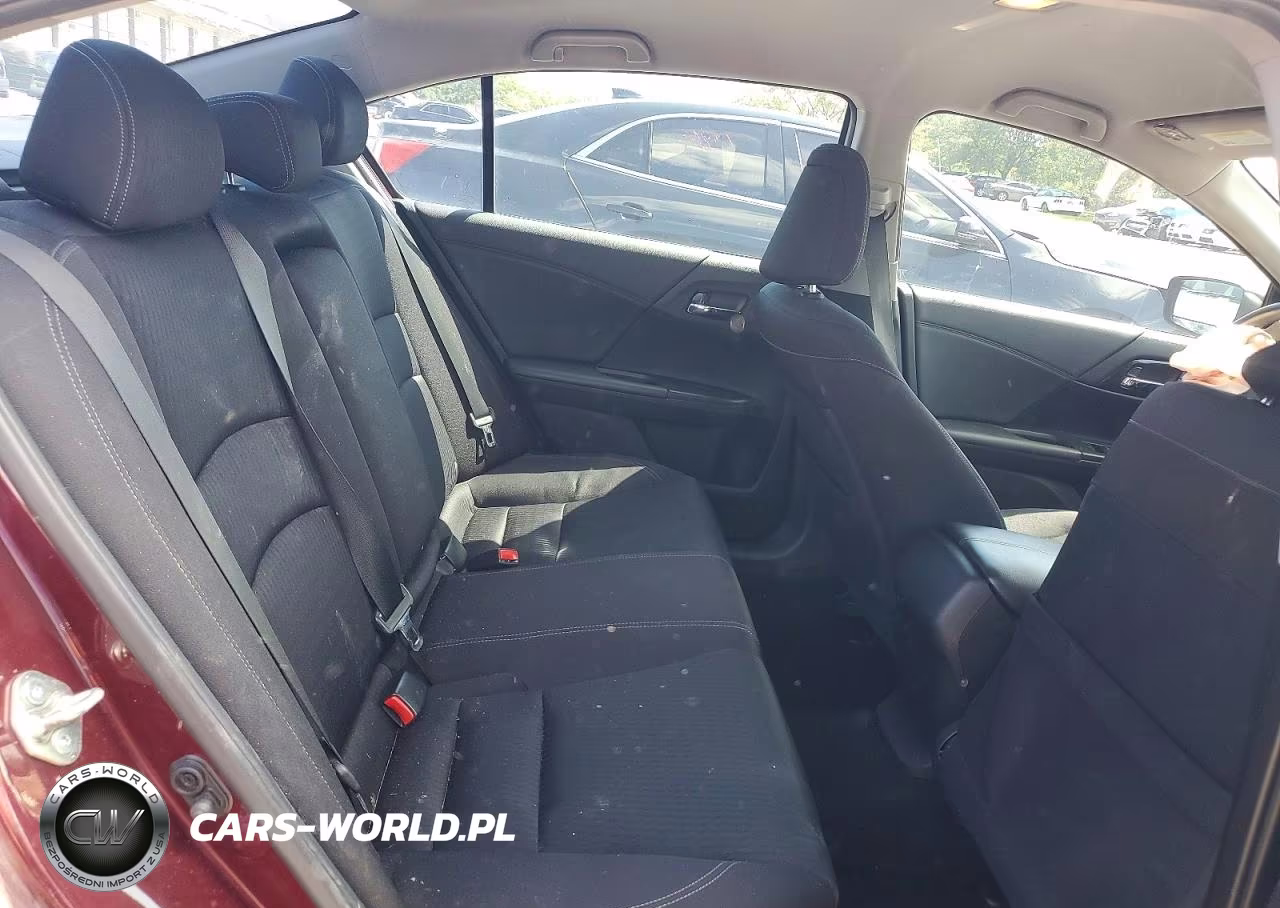 2015 Honda Accord Sport VIN:1HGCR2F58FA117752 - 10