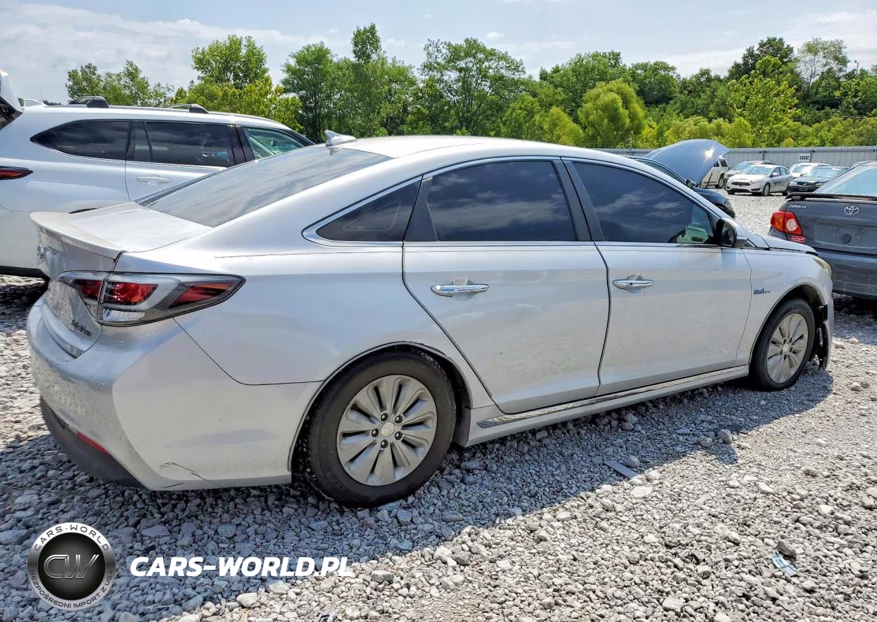 2016 Hyundai Sonata Hybrid Se VIN:KMHE24L15GA022247 - 3