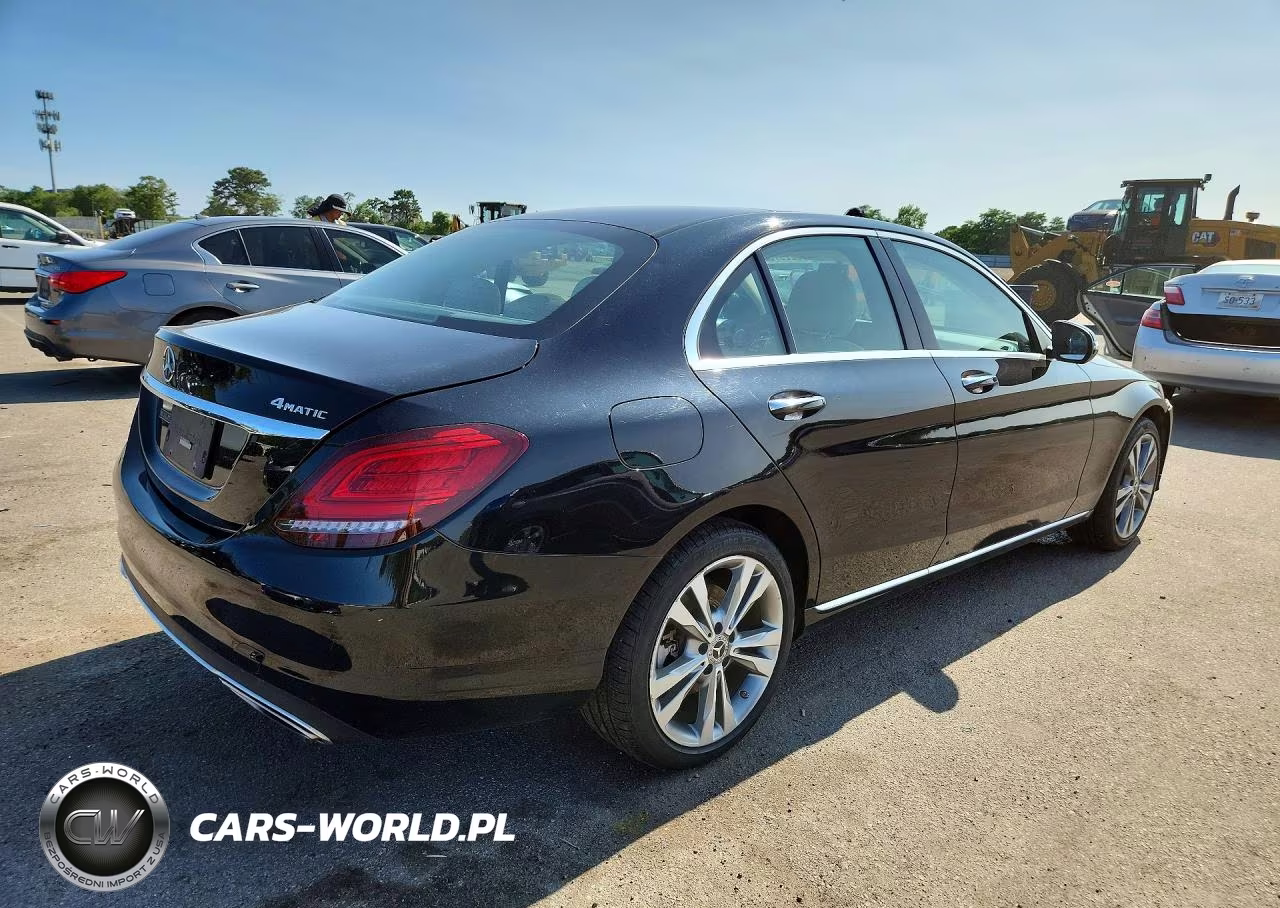 2019 Mercedes-Benz C 300 4Matic VIN:55SWF8EB3KU283756 - 3