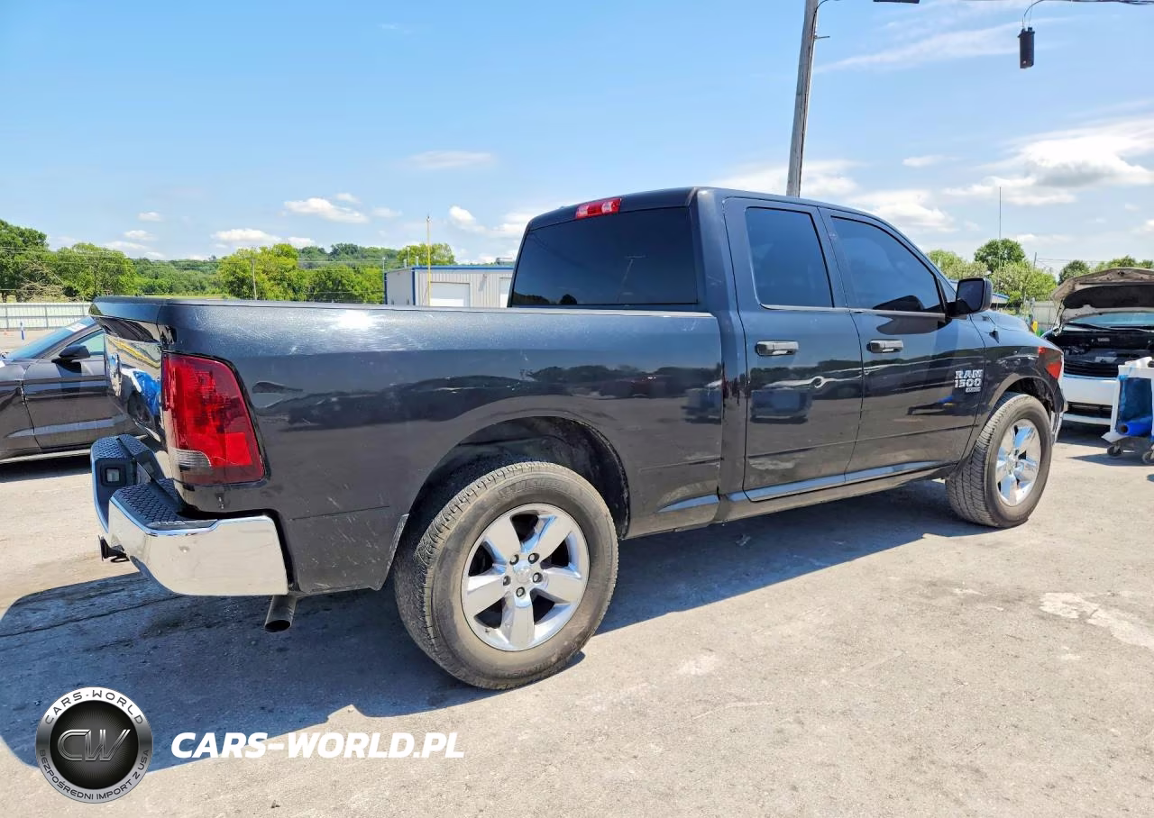2019 Ram 1500 Classic Tradesman 4X2 6'4 Box VIN:1C6RR6FG2KS521448 - 3