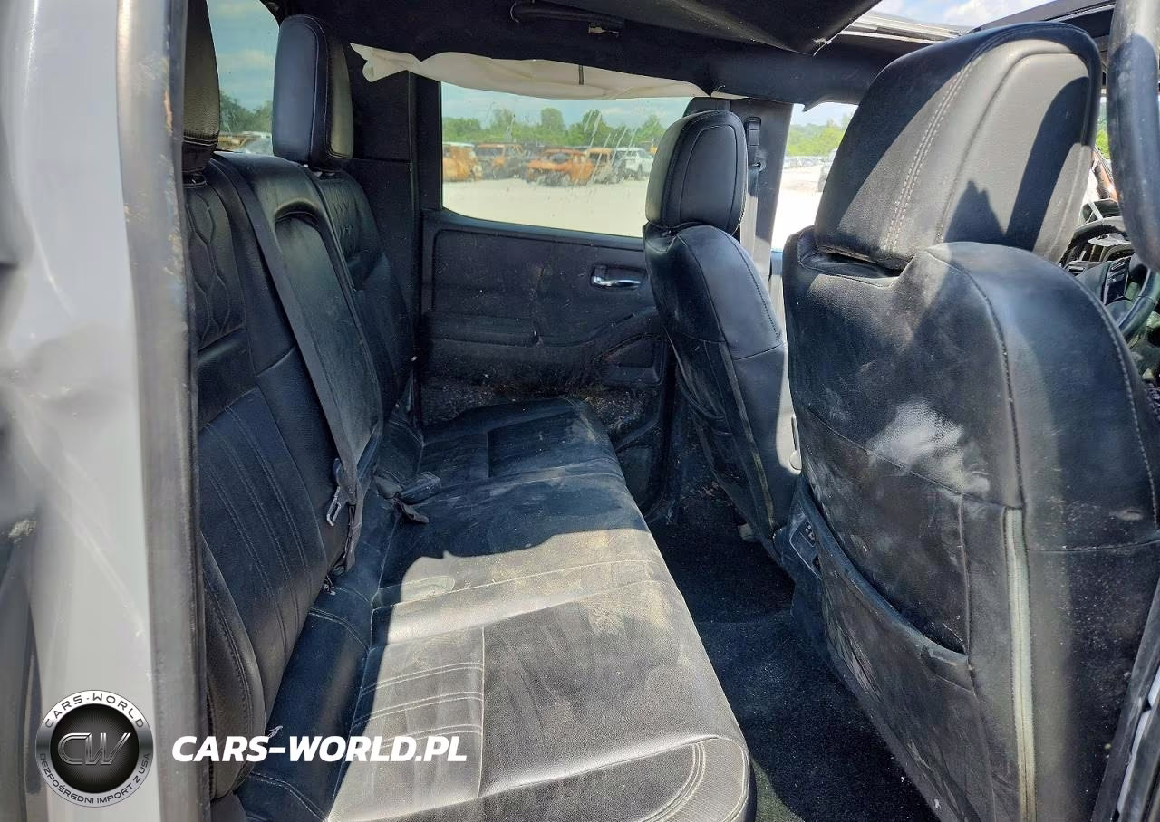 2022 Nissan Frontier Pro-4X VIN:1N6ED1EK8NN639244 - 10