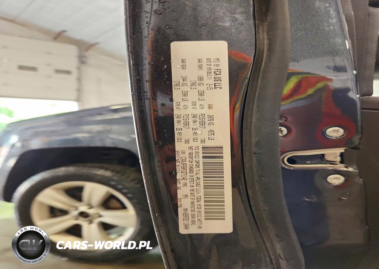 2015 Jeep Patriot Latitude VIN:1C4NJRFB0FD271142 - 13