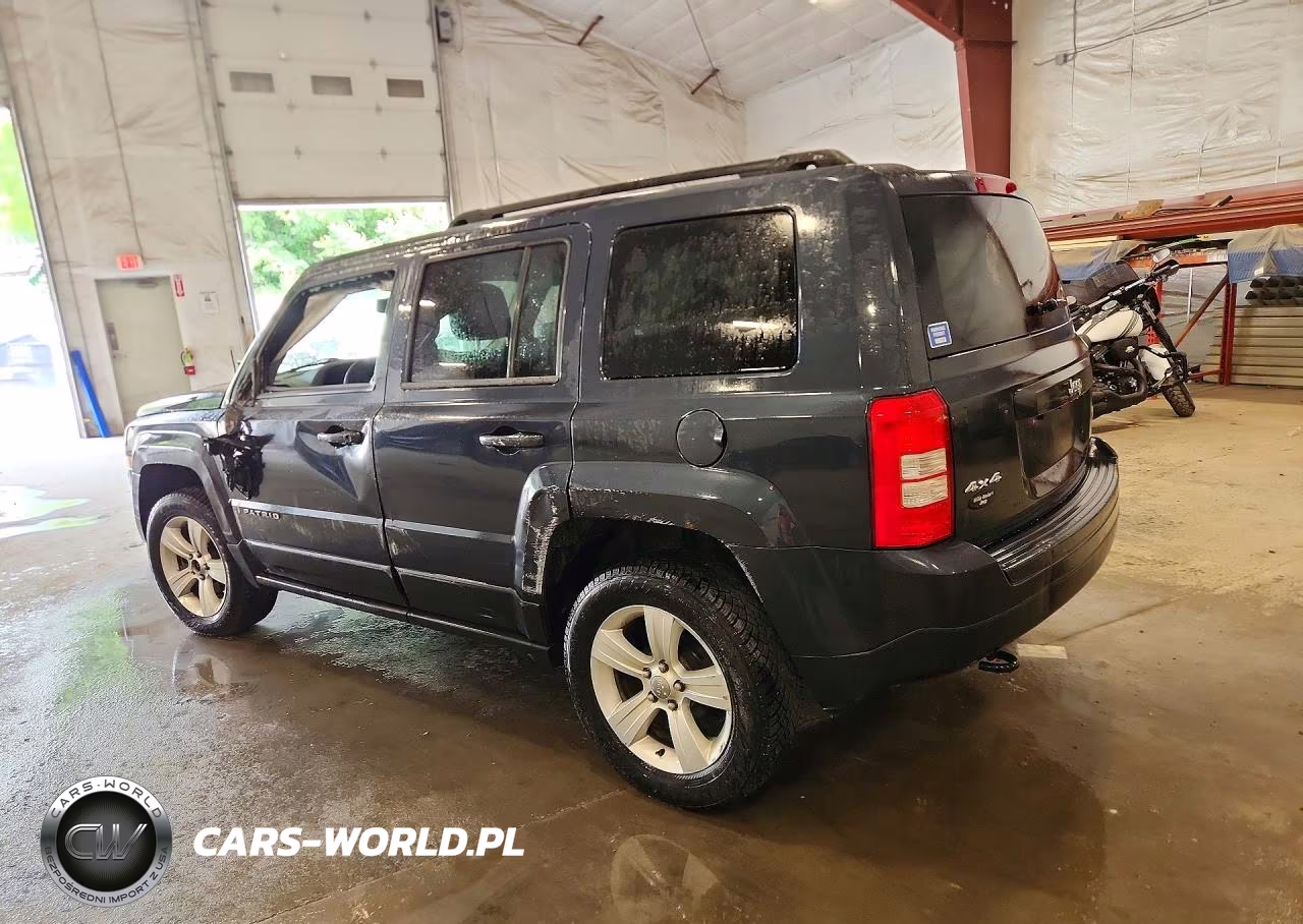 2015 Jeep Patriot Latitude VIN:1C4NJRFB0FD271142 - 2