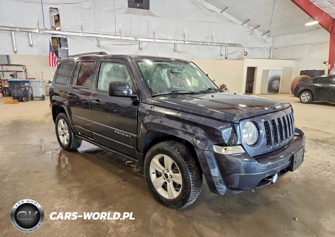 2015 Jeep Patriot Latitude VIN:1C4NJRFB0FD271142 - 4
