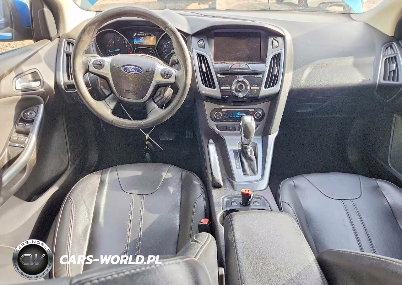 2012 Ford Focus Titanium VIN:1FAHP3N24CL273431 - 8