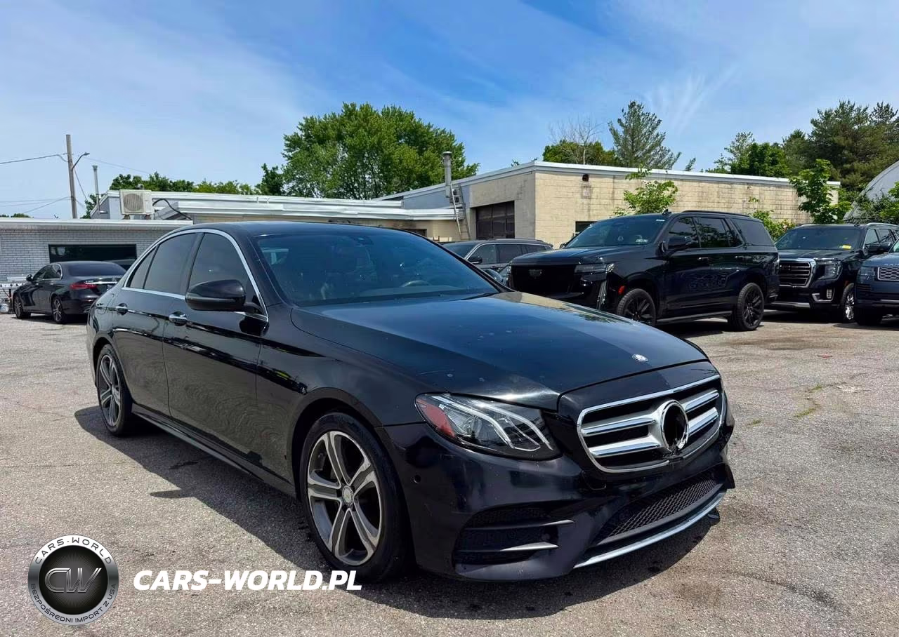 2017 Mercedes-Benz E 300 – zdjęcie 1 z 10