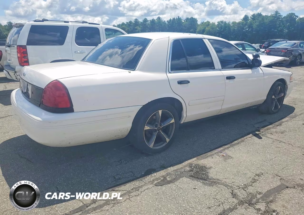2003 Ford Crown Victoria Police Interceptor VIN:2FAHP71W33X187403 - 3