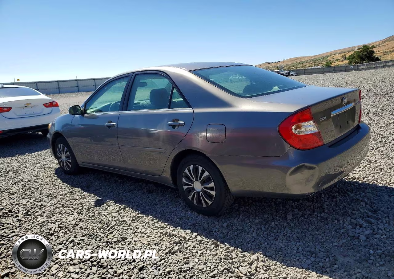 2003 Toyota Camry Le VIN:4T1BE32K13U682826 - 2