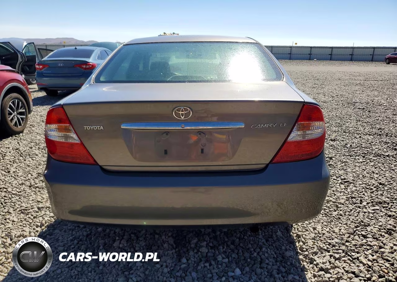 2003 Toyota Camry Le VIN:4T1BE32K13U682826 - 6